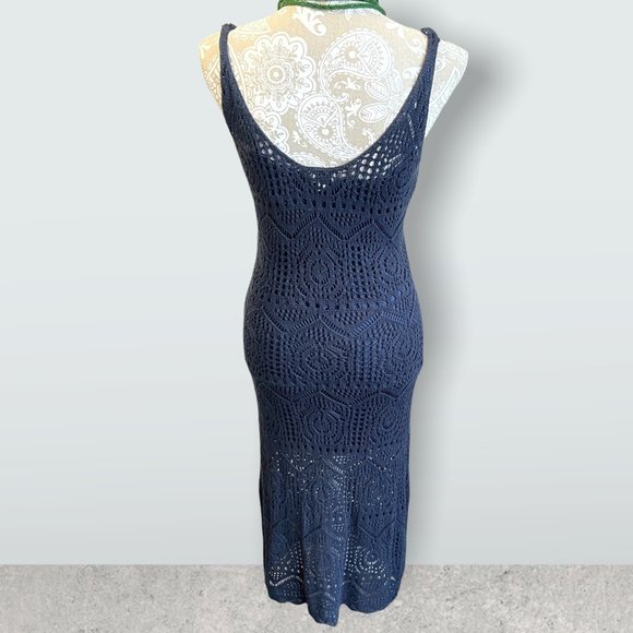Hayden Knit dress in deep navy blue with navy slip size small. - Picture 3 of 7